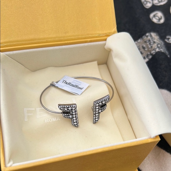 Fendi Elegant Silver Crystal Cuff Bracelet - Picture 4 of 5